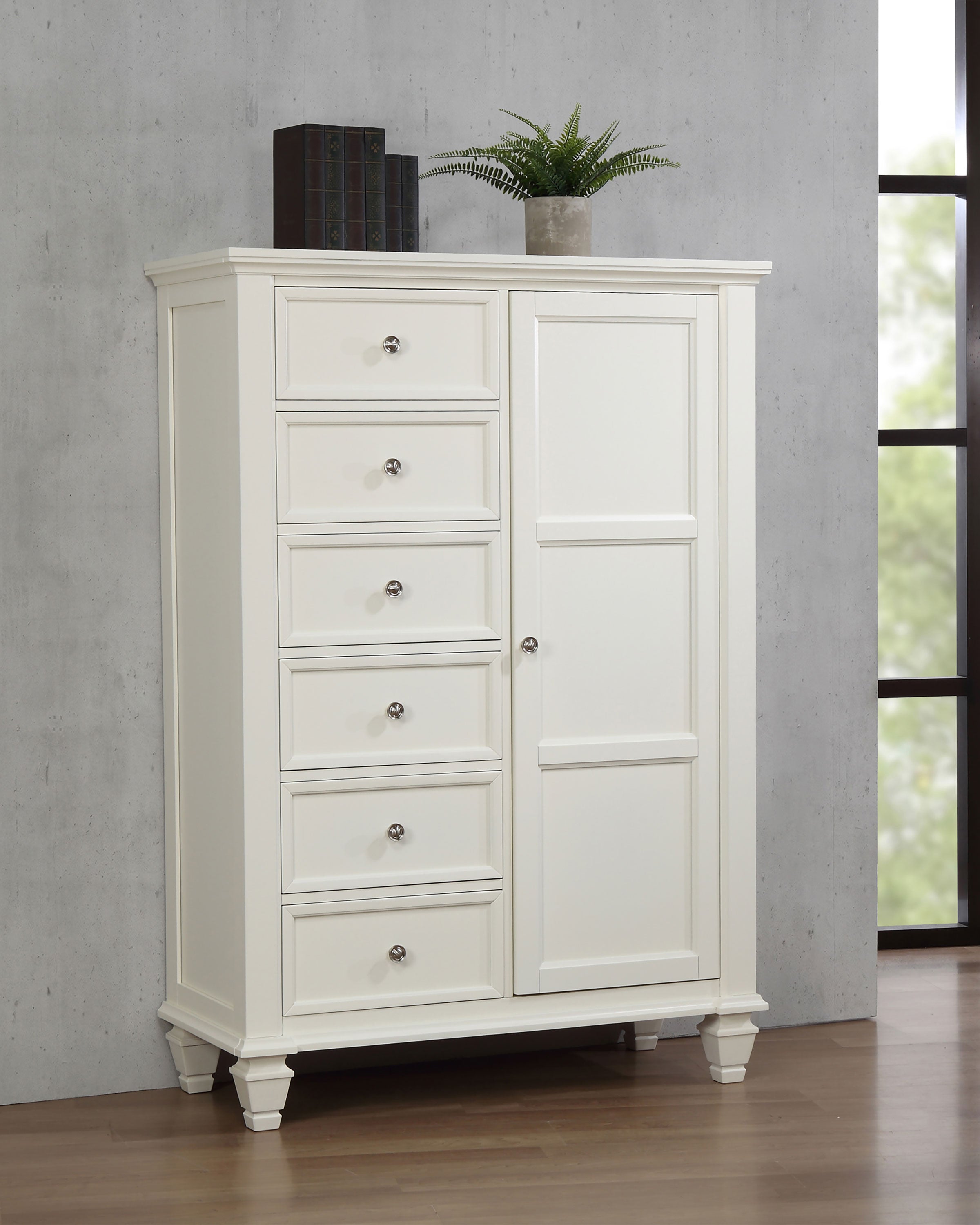 Sandy Beach 8-drawer Door Chest