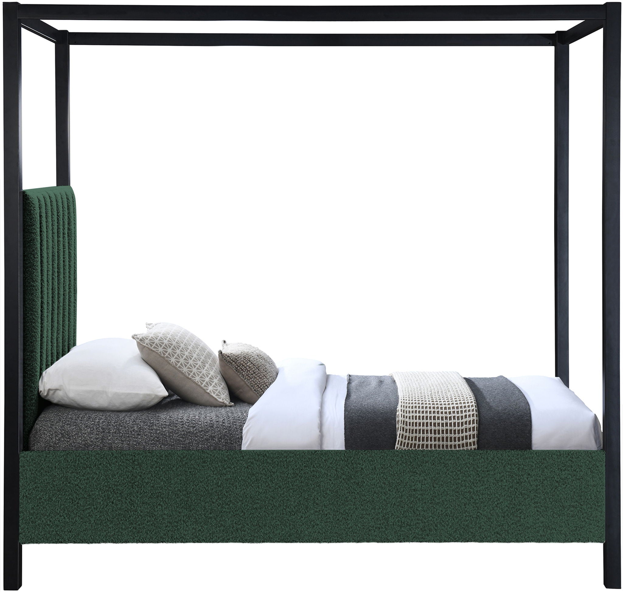 Kelly - Bed