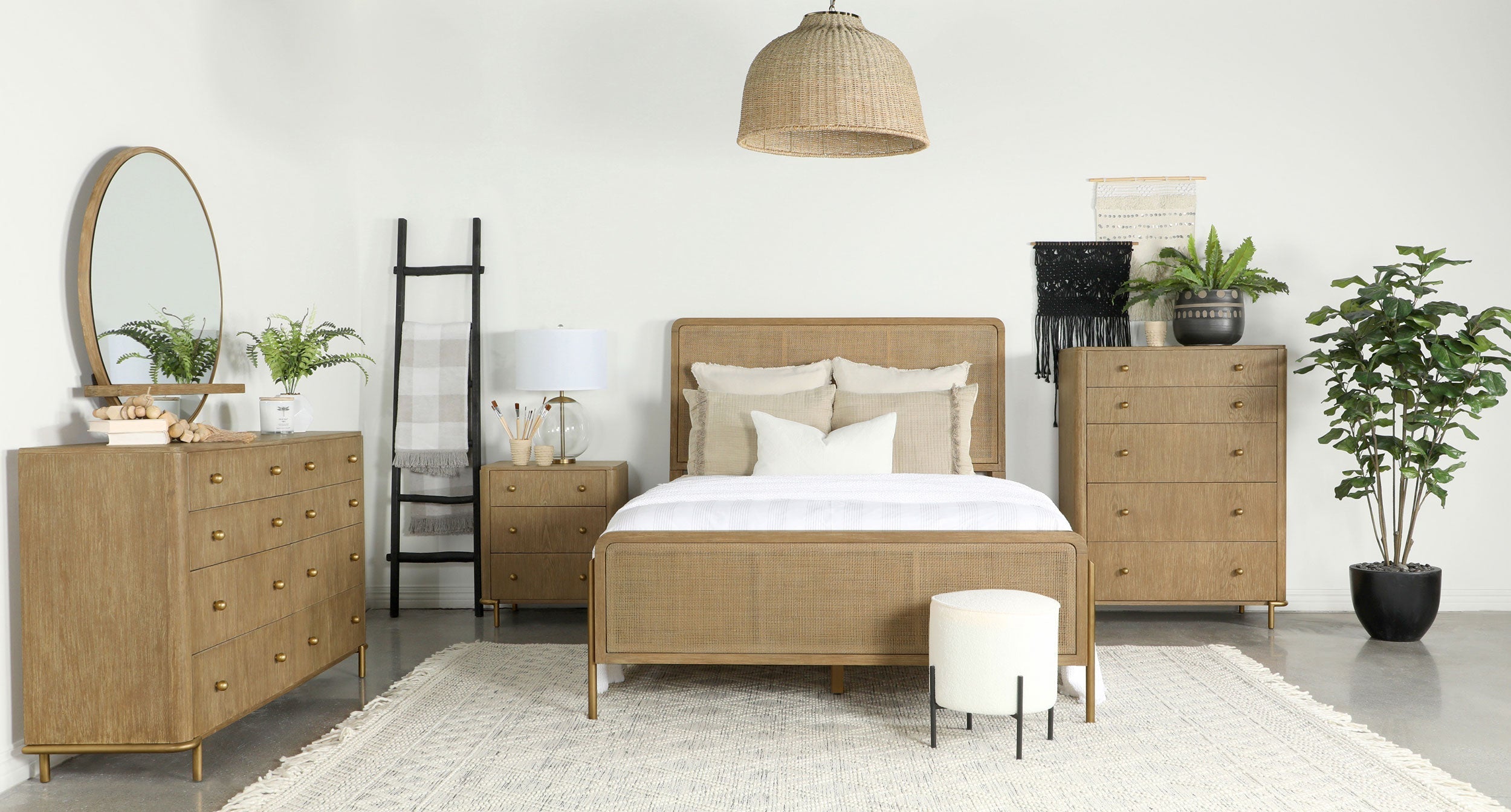 Arini Upholstered Bedroom Set Sand Wash