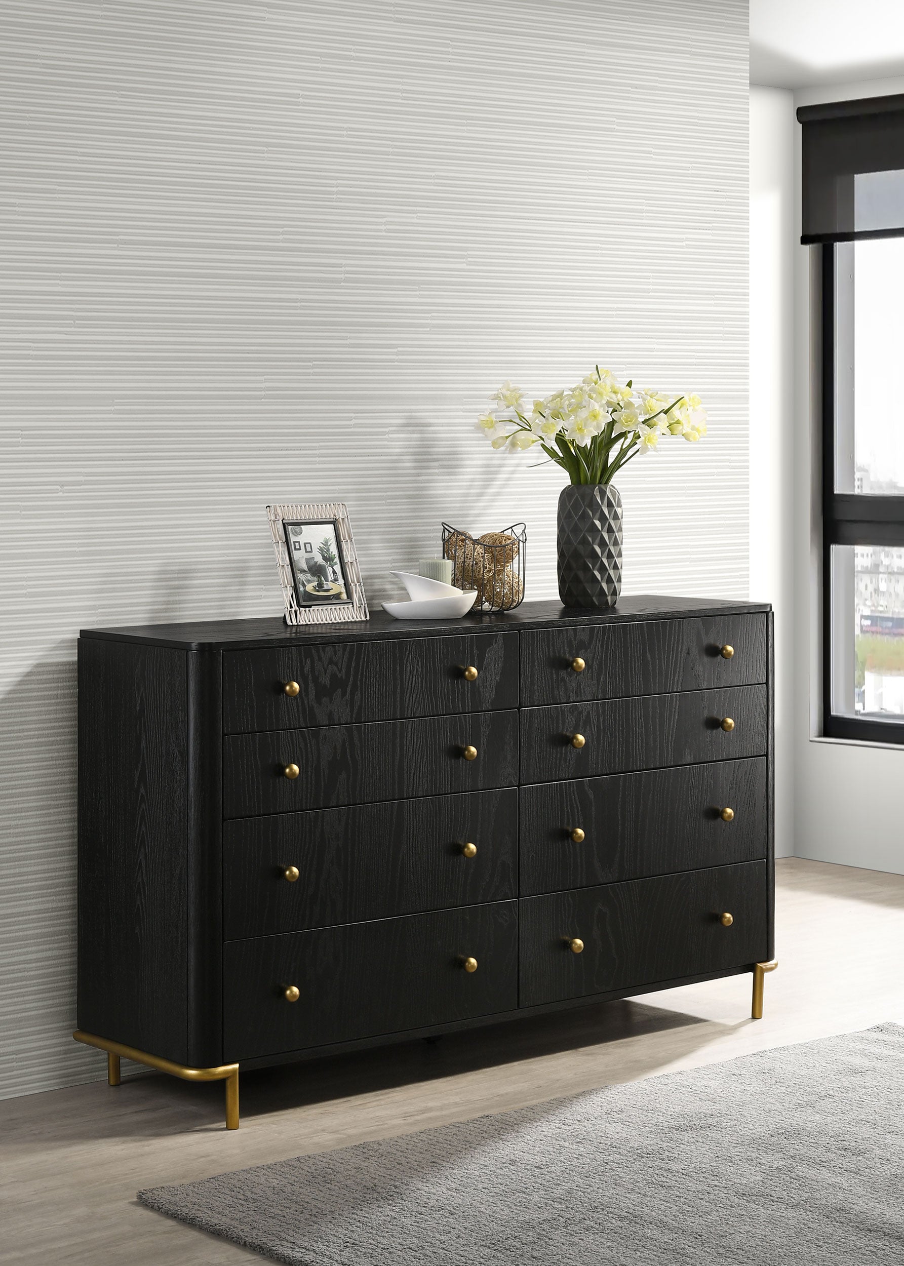 Arini 8-drawer Dresser