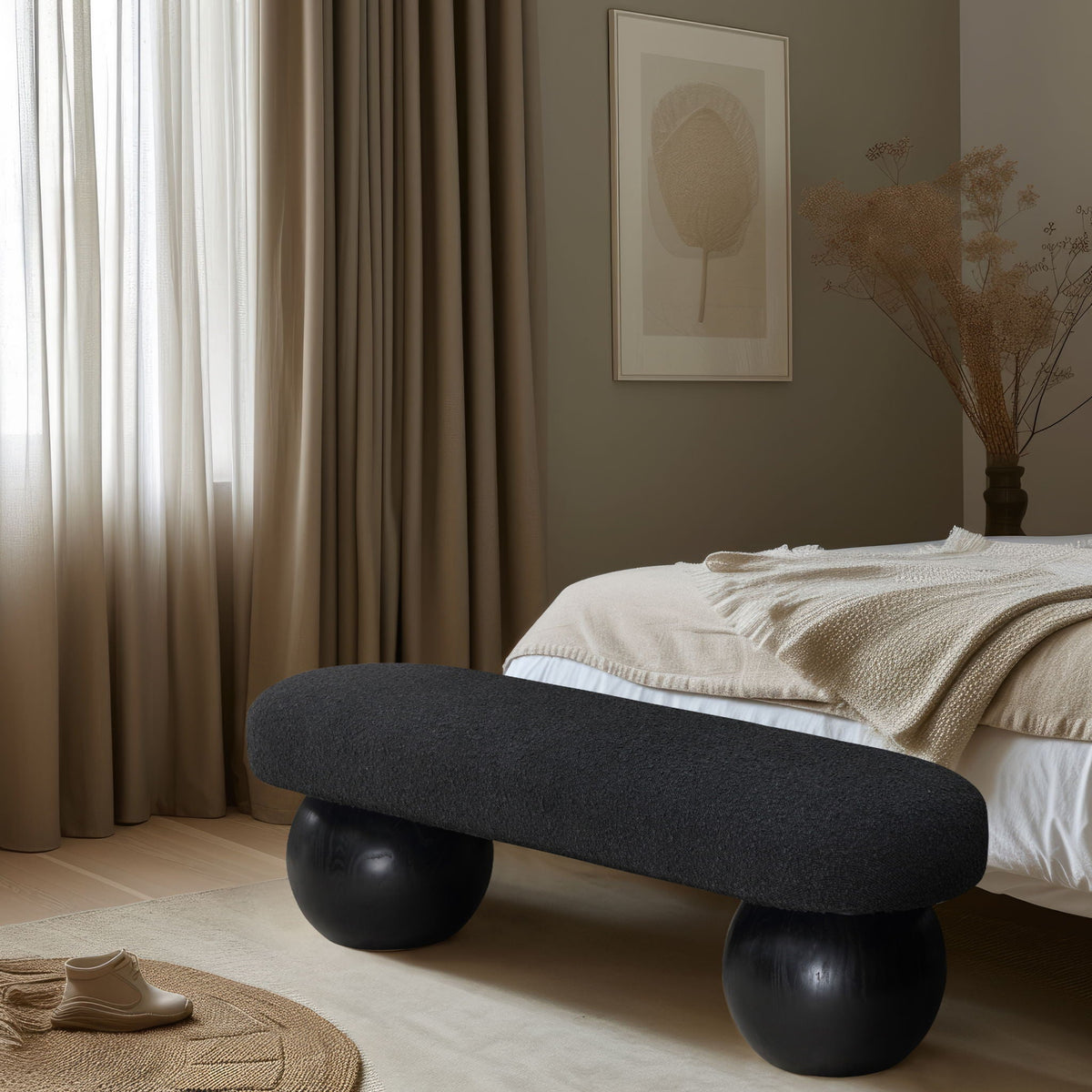 Bowie - Bench with Black Legs