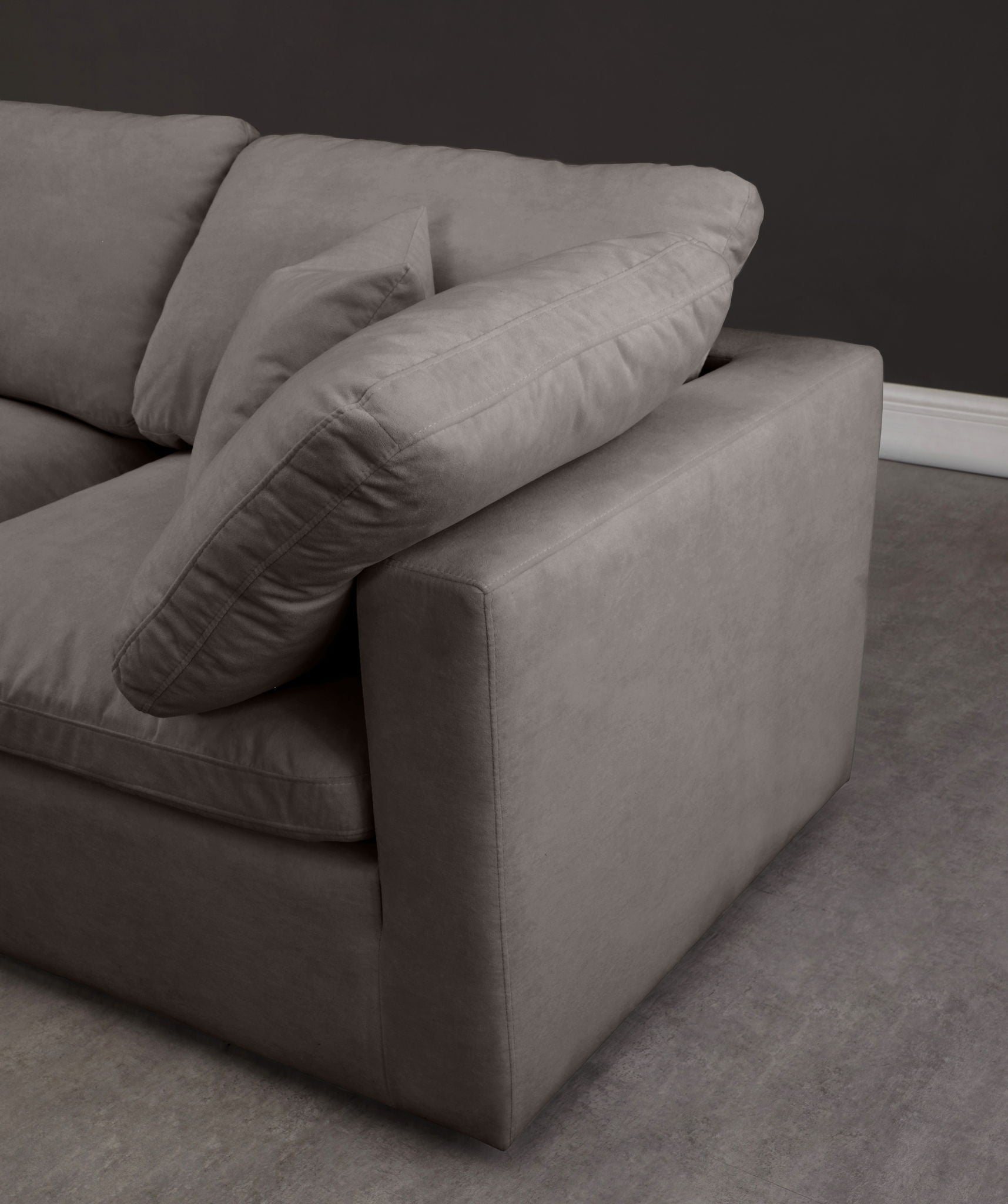 Plush - 5 Piece Modular Sectional
