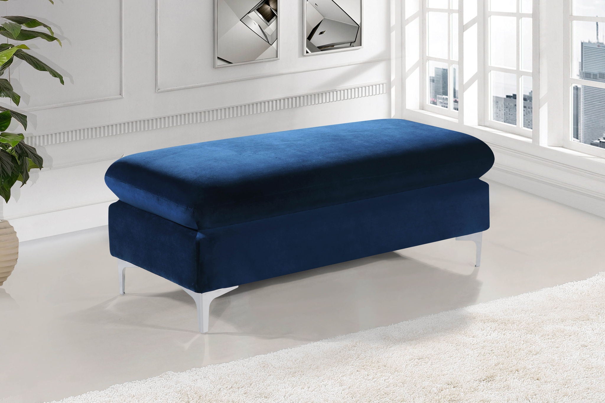 Naomi - Ottoman
