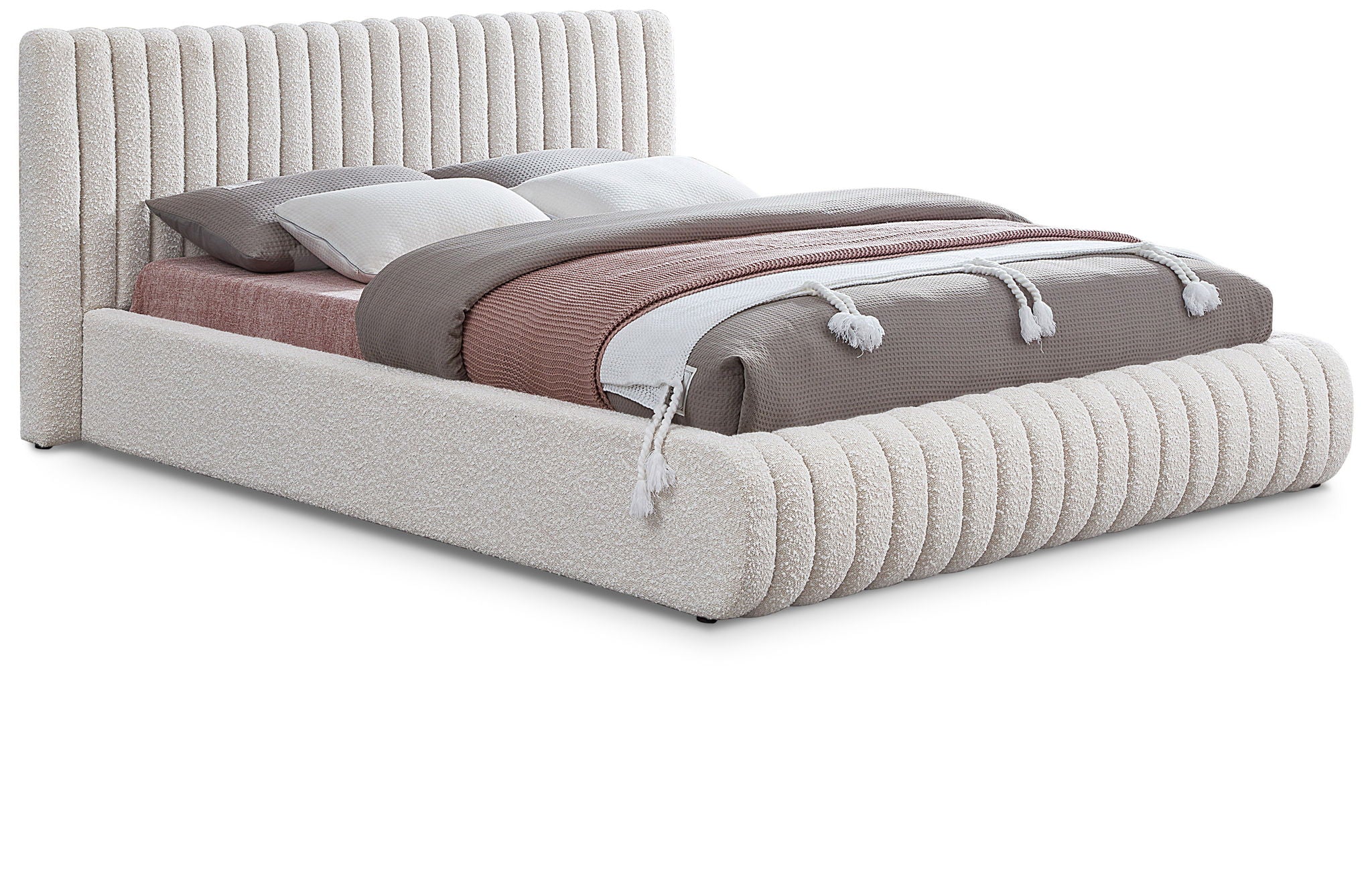 Nash - Bed