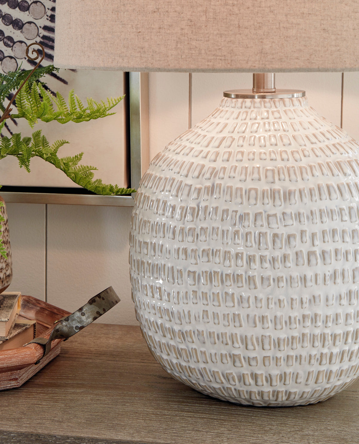 Jamon Beige Ceramic Table Lamp