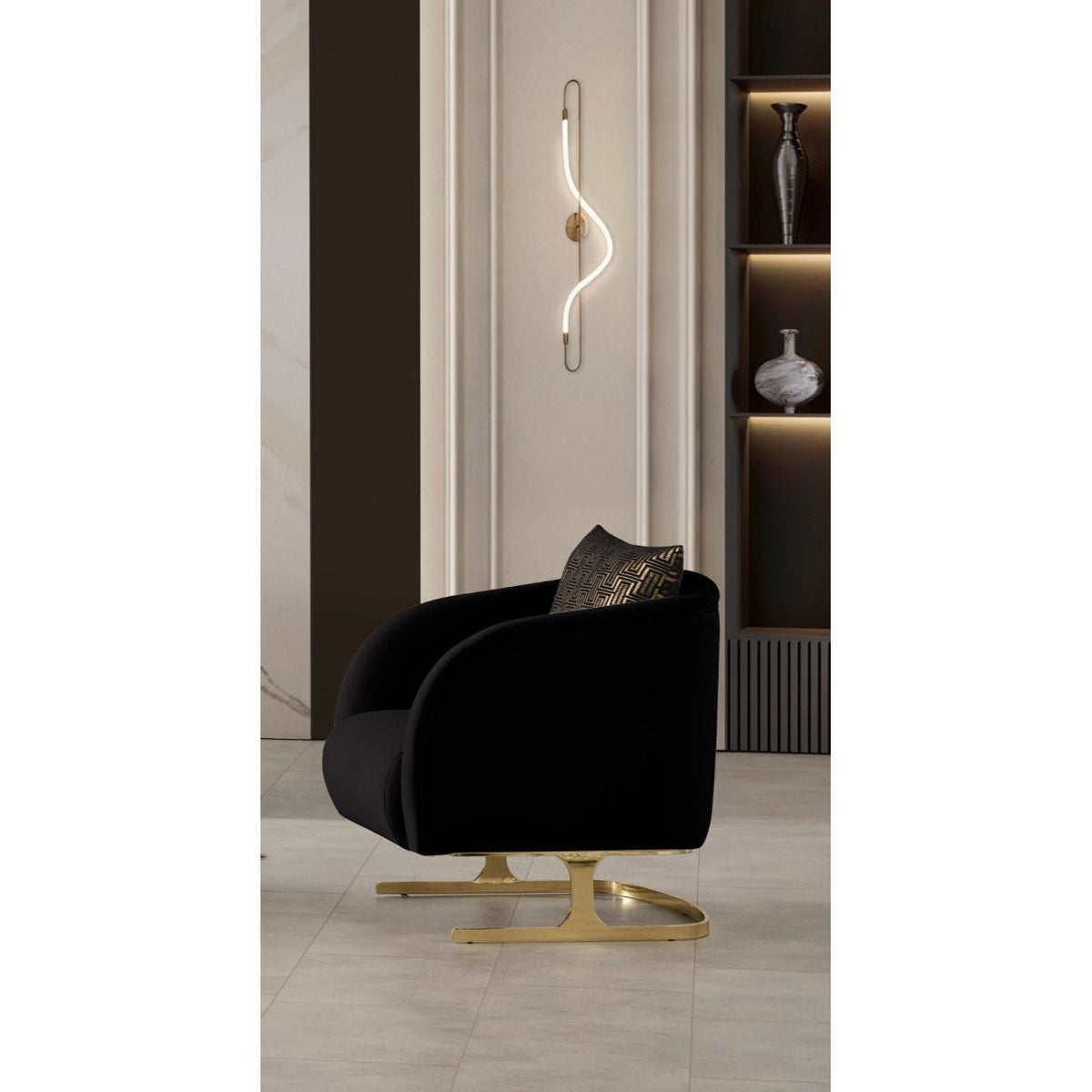 Luma Black Velvet Chair