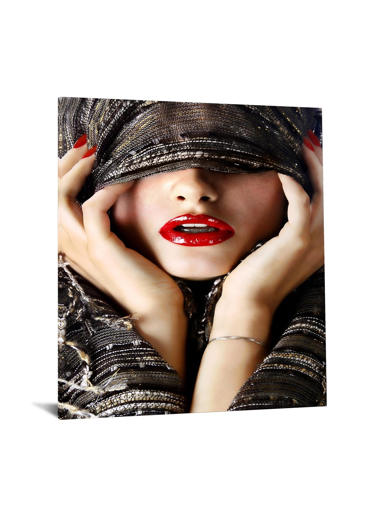 Temp Glass W/Foil -Red Lip Shaw Tempered Glass