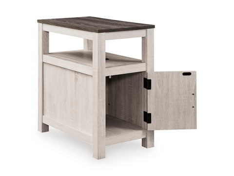 Fendenmore Chairside End Table — Storage & USB, 2 Colors
