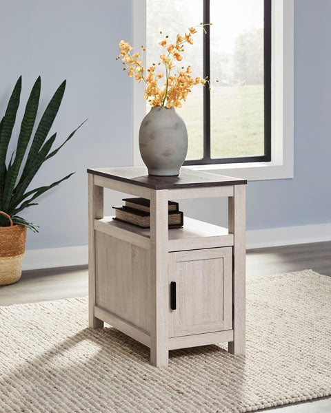 Fendenmore Chairside End Table — Storage & USB, 2 Colors