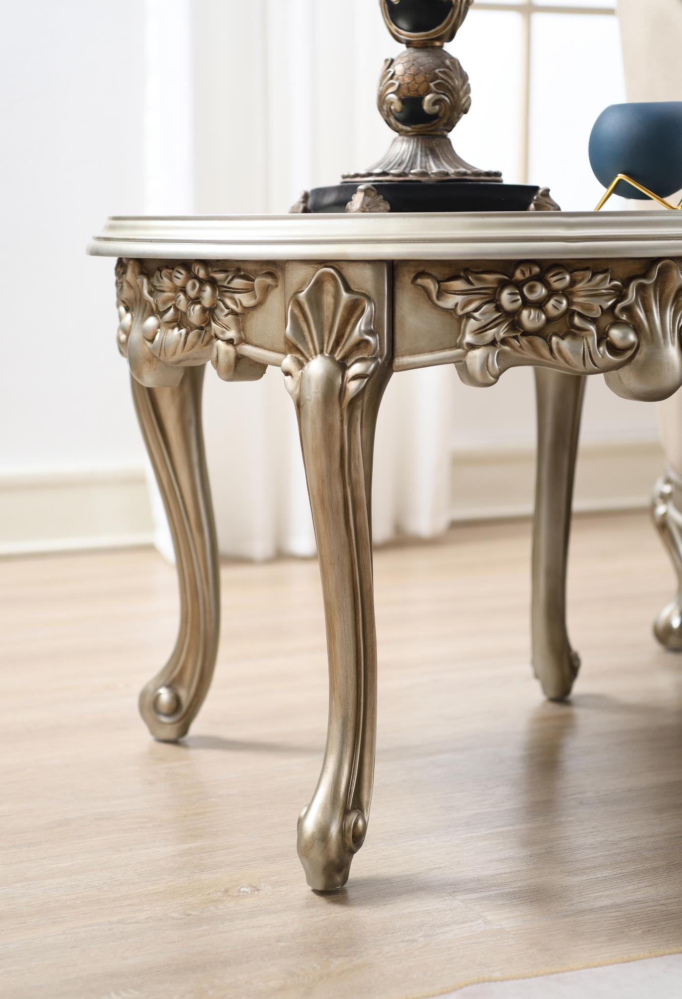 Quincy Living Collection