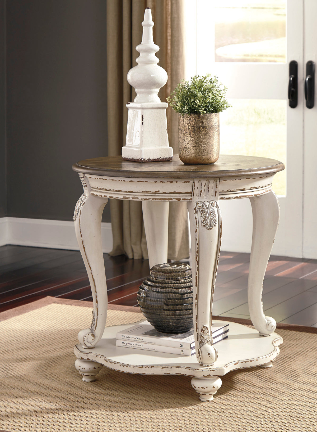 Realyn Chipped White Cottage Coffee Table Set