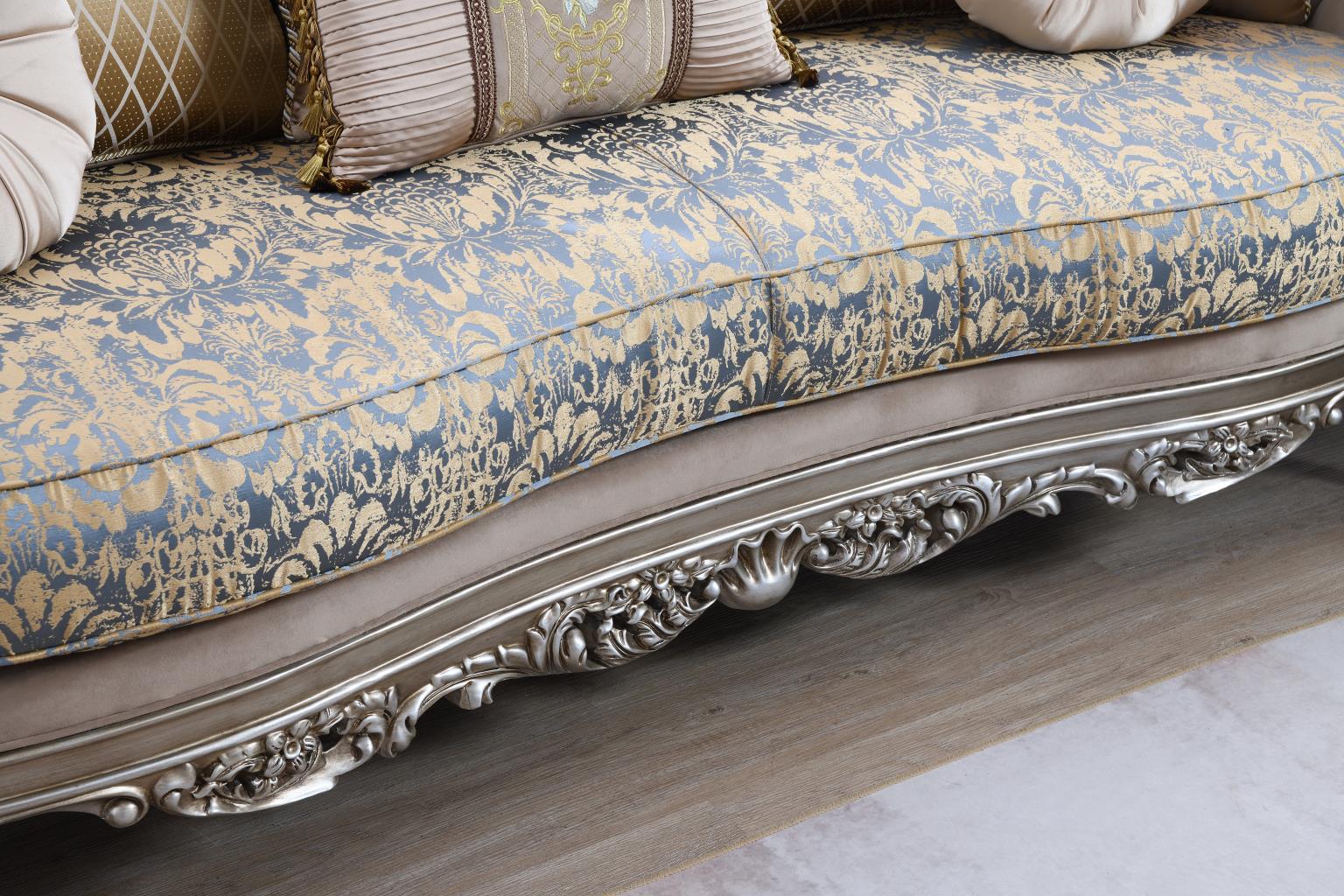 Quincy Living Collection