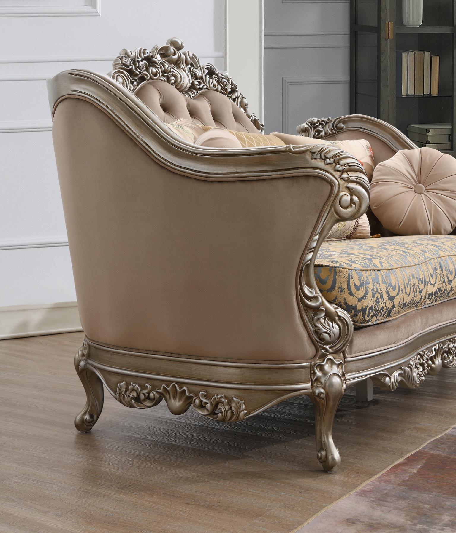 Quincy Living Collection