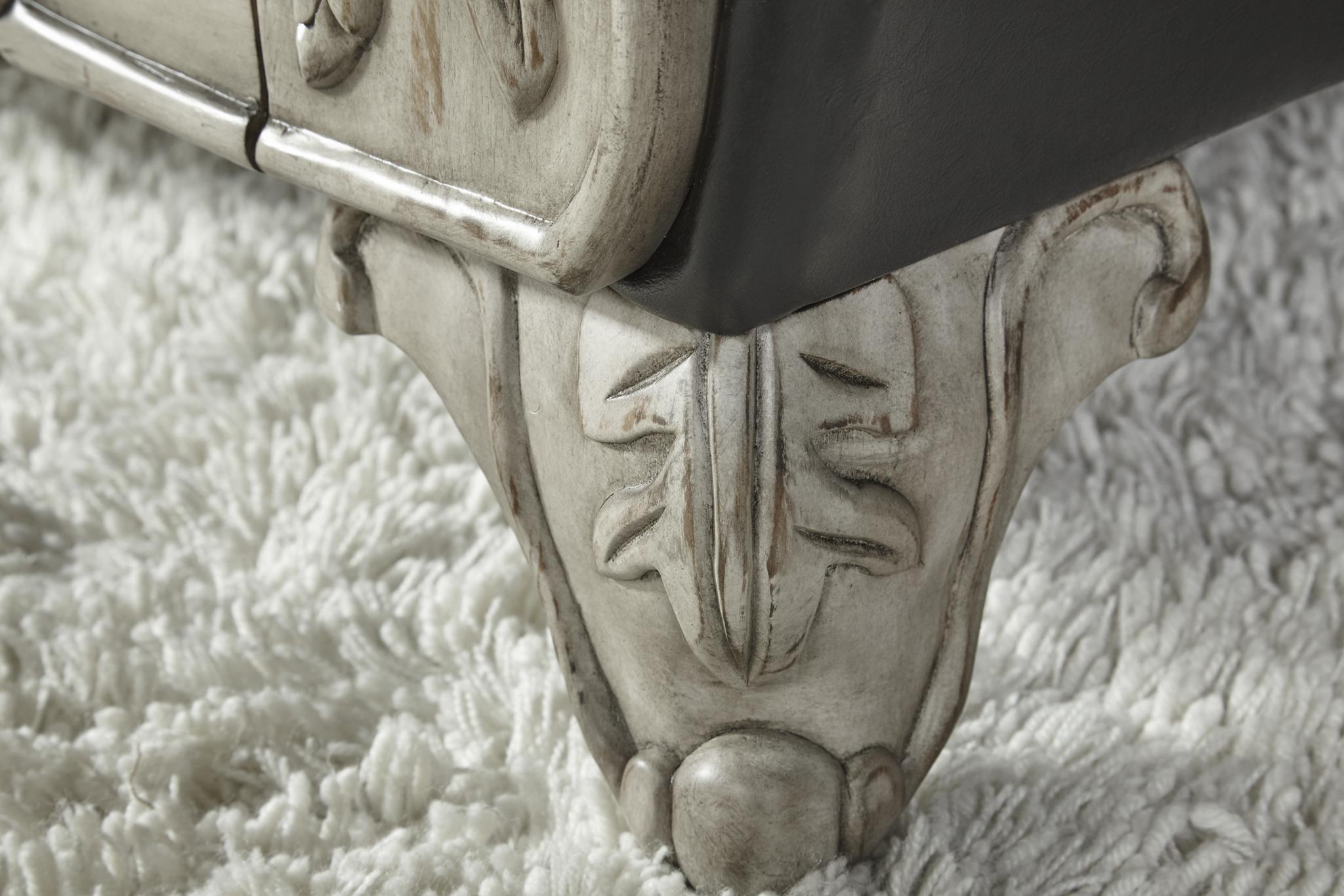 Cloria Living Collection