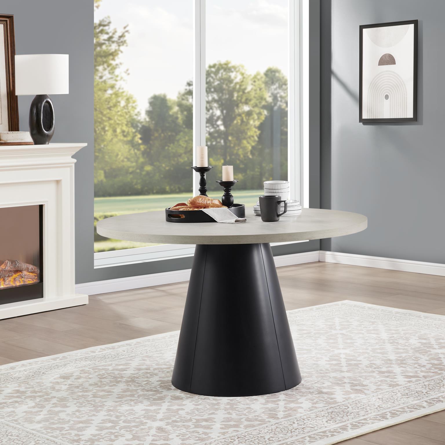 D178 5 Piece Dining Room Set (Table, 4 Side Chairs)