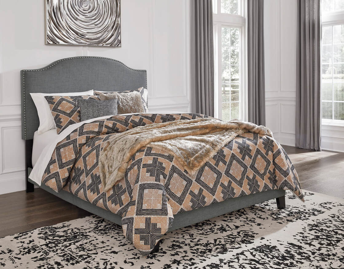 B100 Platform Bed — Queen & King