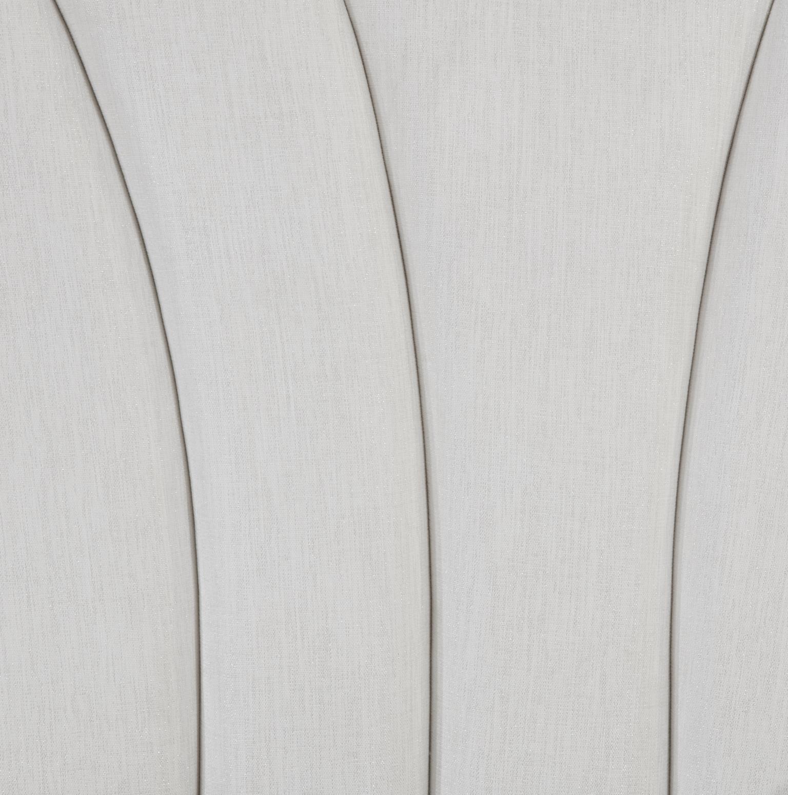 B076 Bed — 89-Inch Wide