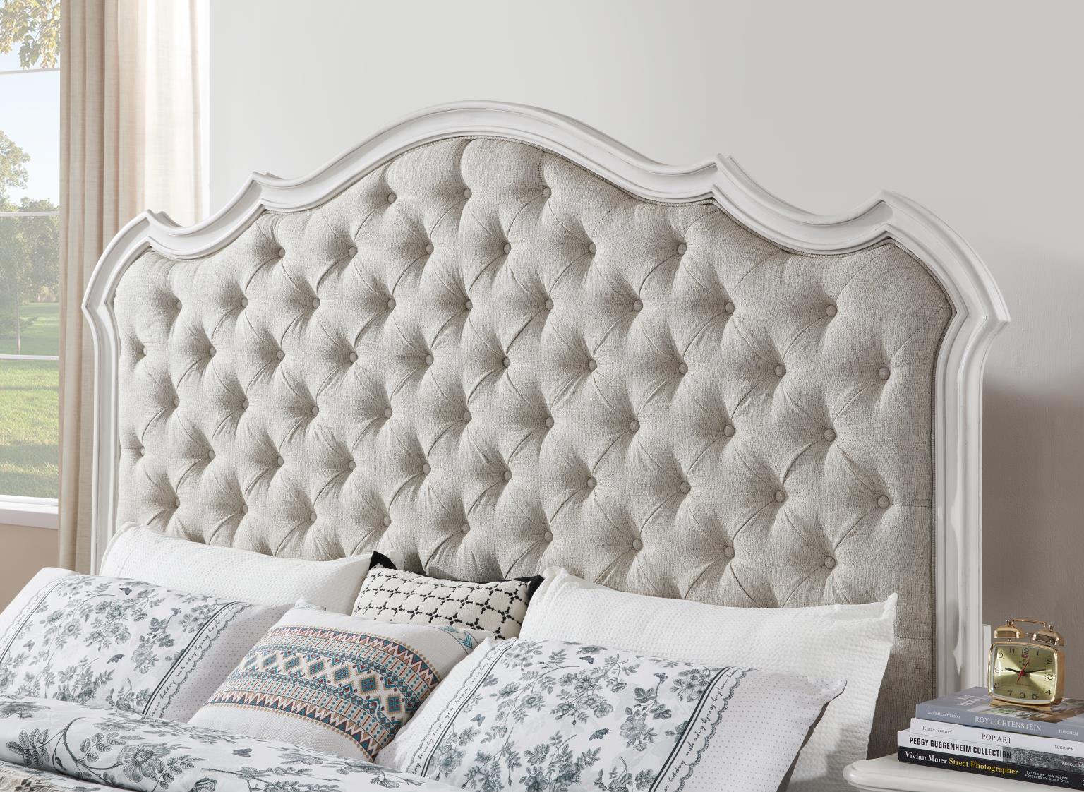 B072 Antique White Bed — 90 in. wide