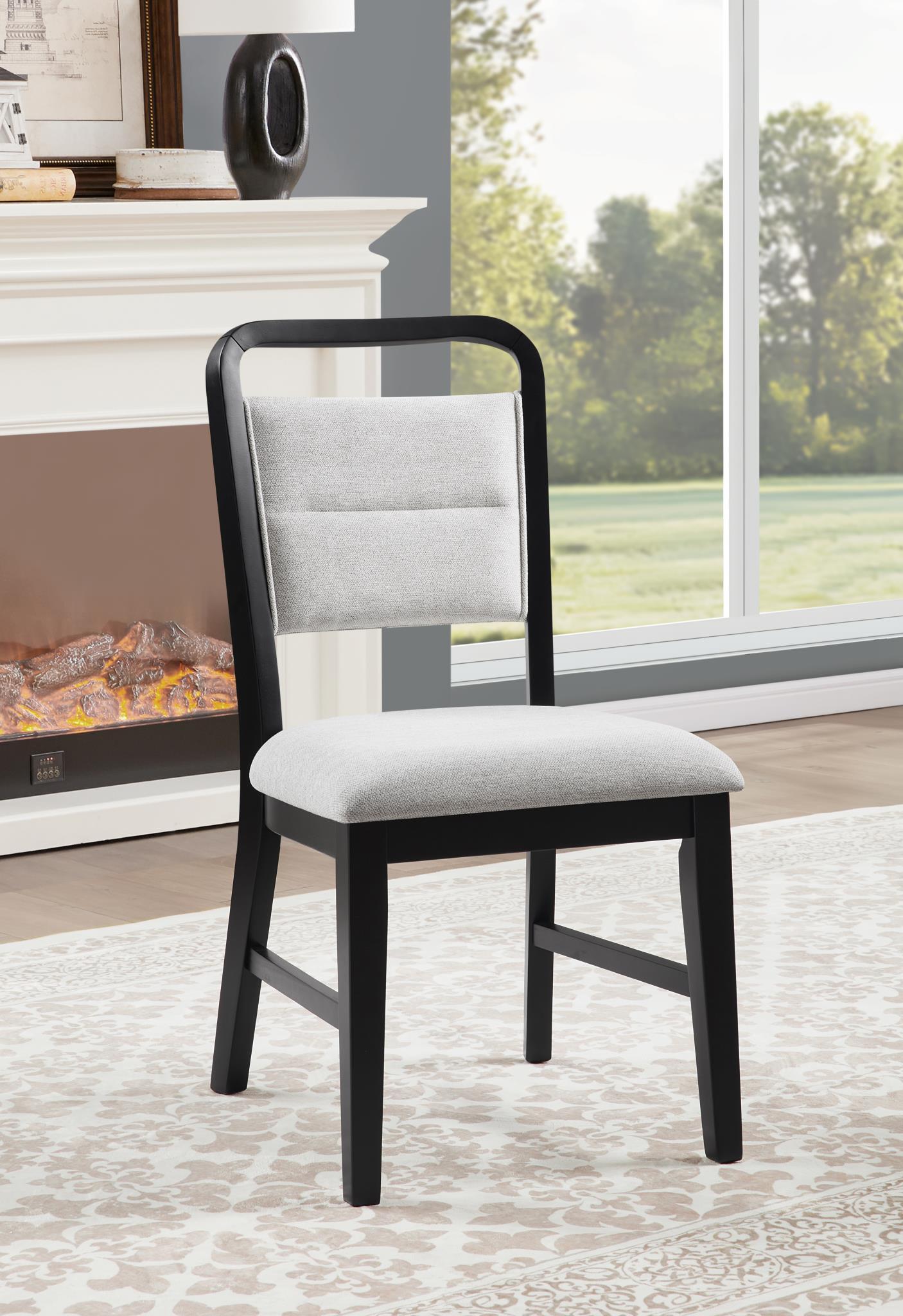 D178 5 Piece Dining Room Set (Table, 4 Side Chairs)