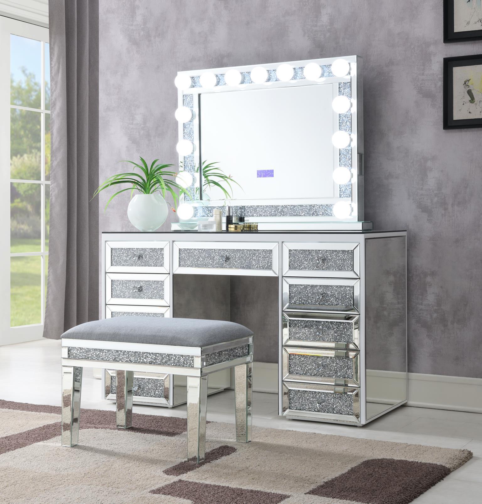 G-310 - Glamour Vanity
