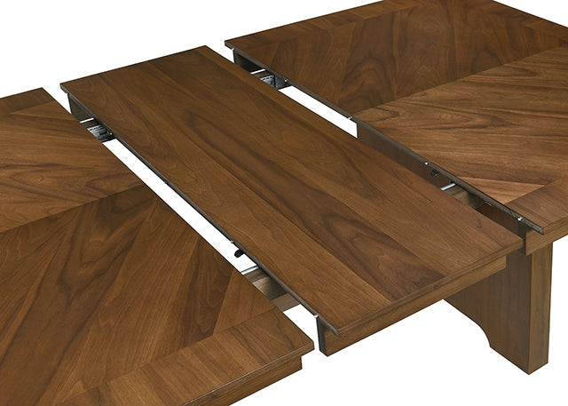 Horsholm Dining Collection