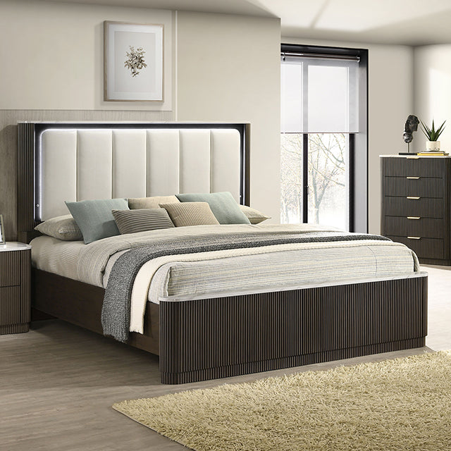 Lantrisant Bedroom Collection — Lantrisant 5 Pc Queen Bedroom Set w/ Chest