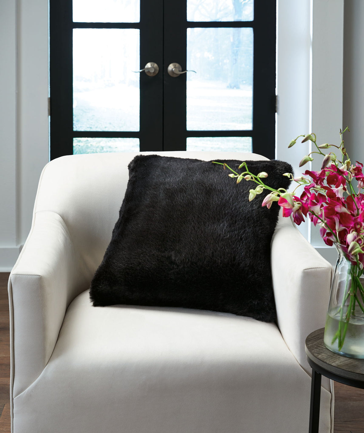Gariland Throw Pillows — view 7