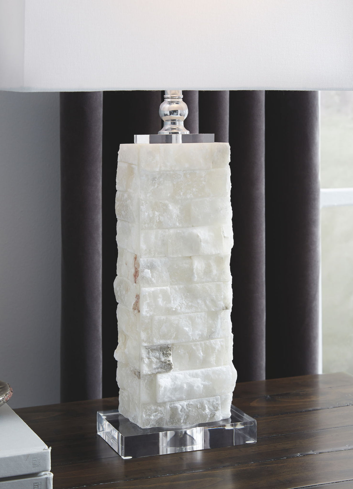 Malise - Alabaster Table Lamp - White — view 3