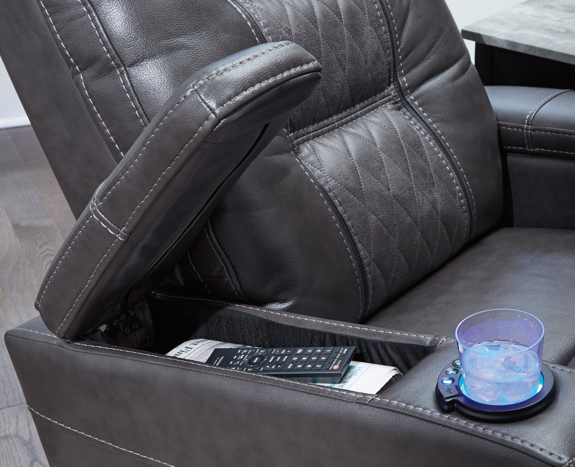 215 - Power Recliner