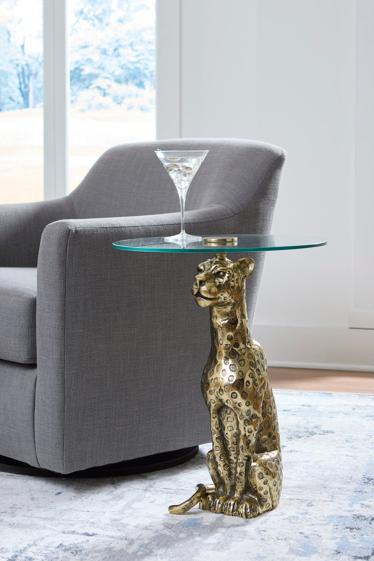 Ashley A4000605 Accent Table — Compact 18" Design