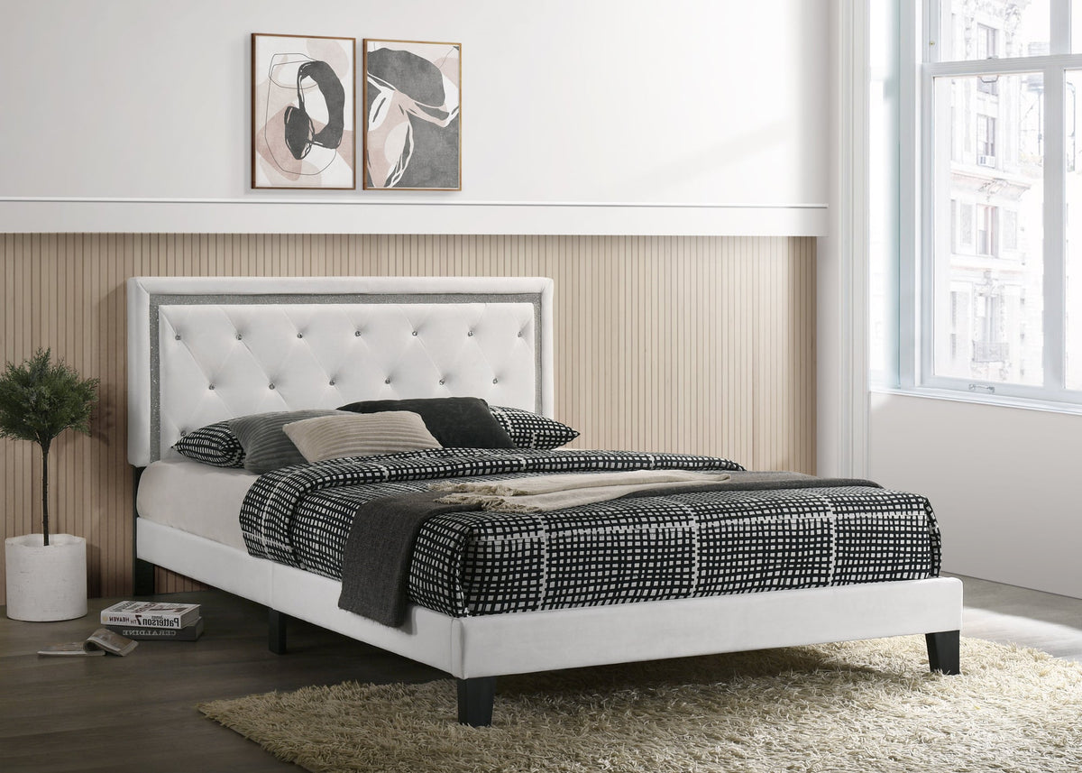 HH910 White PU Platform Bed — Queen & King