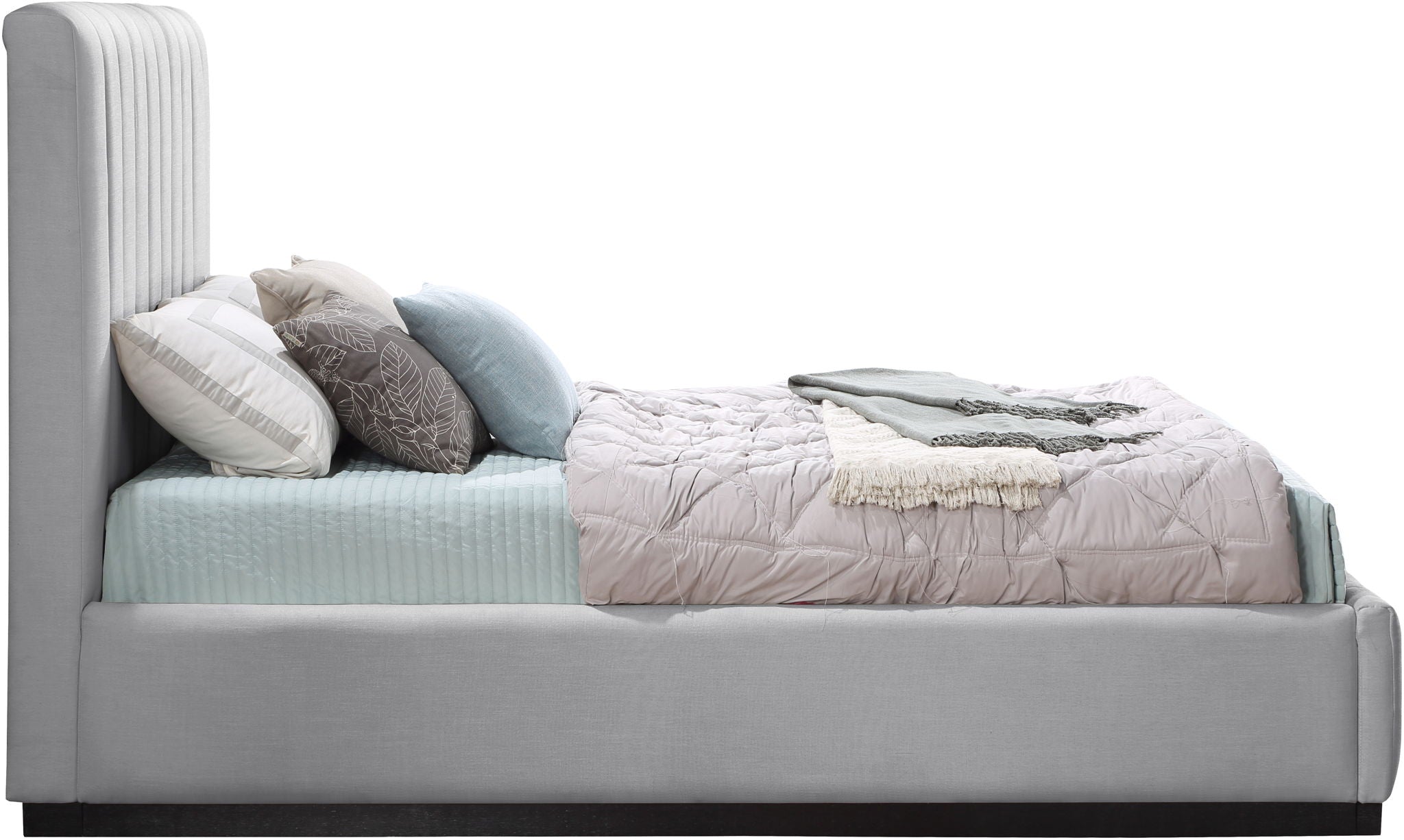 Lucia - Bed