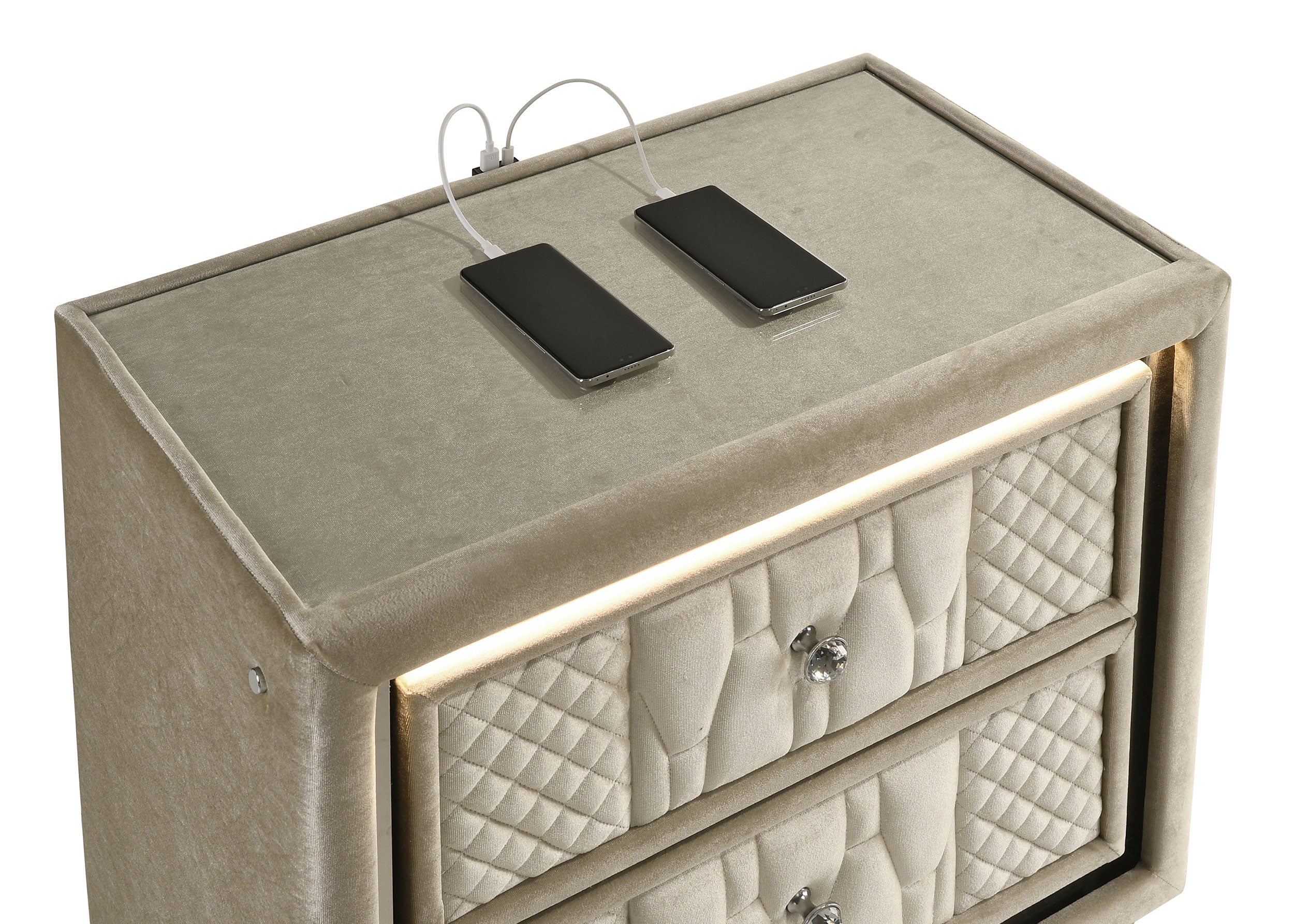 Lorient Bedroom Set Ivory and Camel