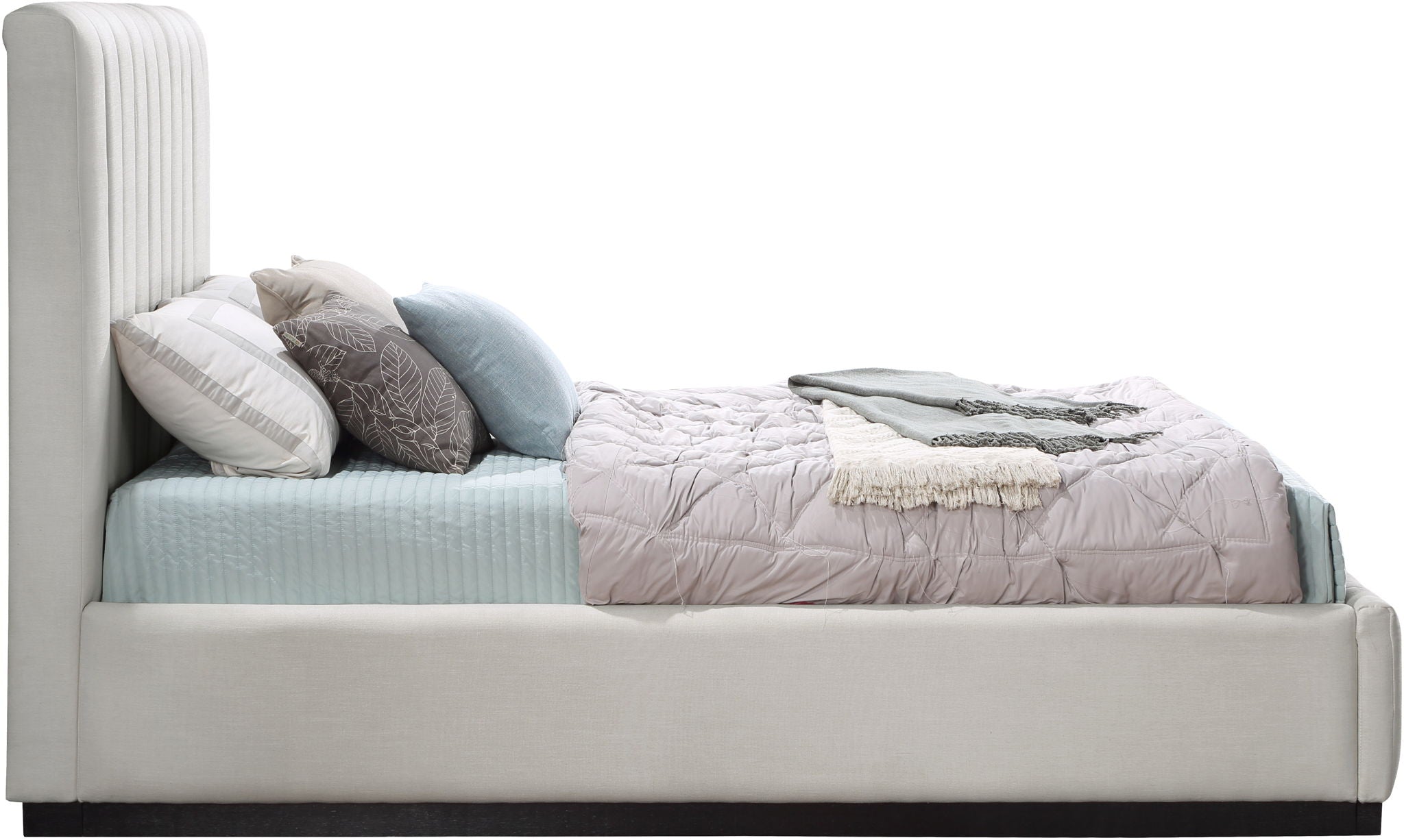 Lucia - Bed