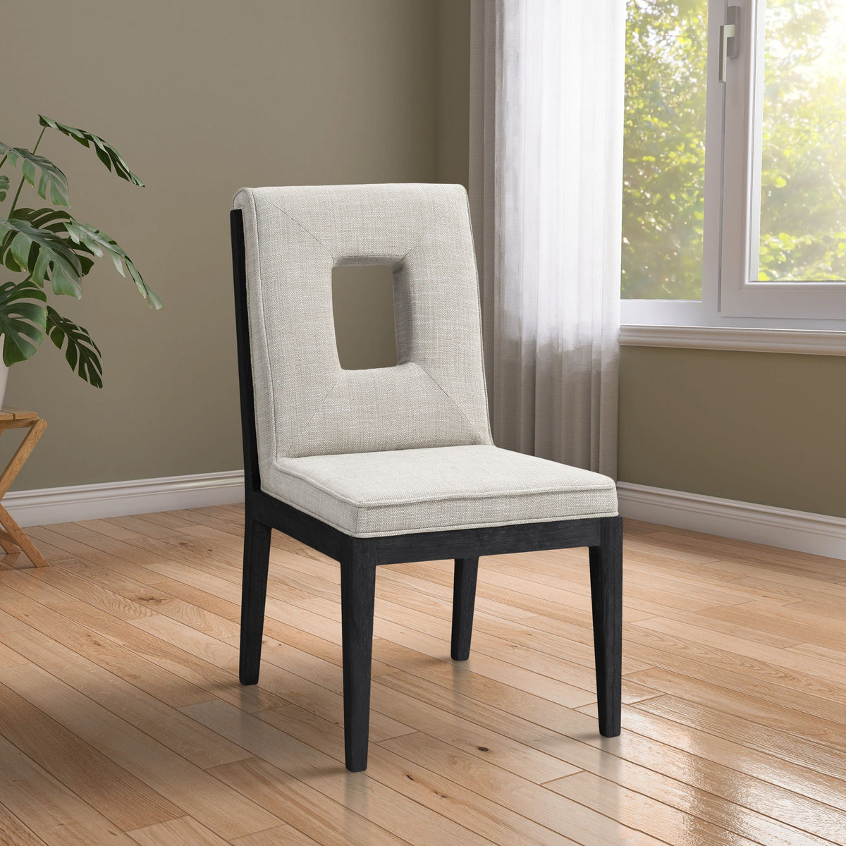 Gwendolyn - Dining Side Chair (Set of 2) with Black Frame