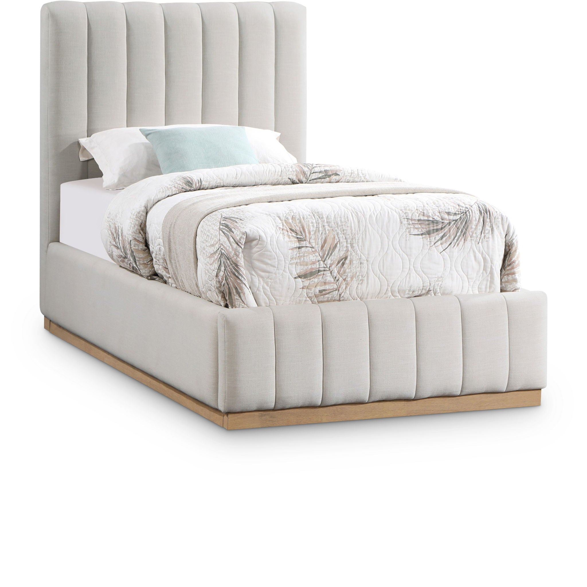 Lucia - Bed