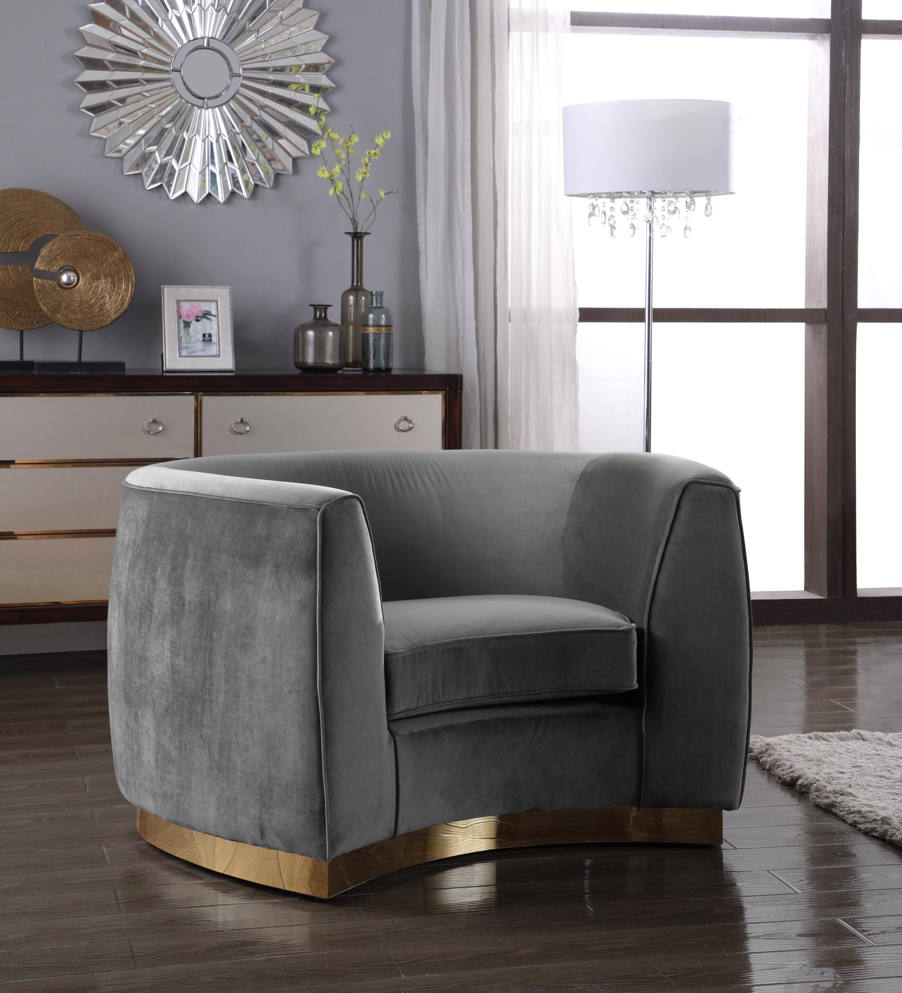 Julian - Chair