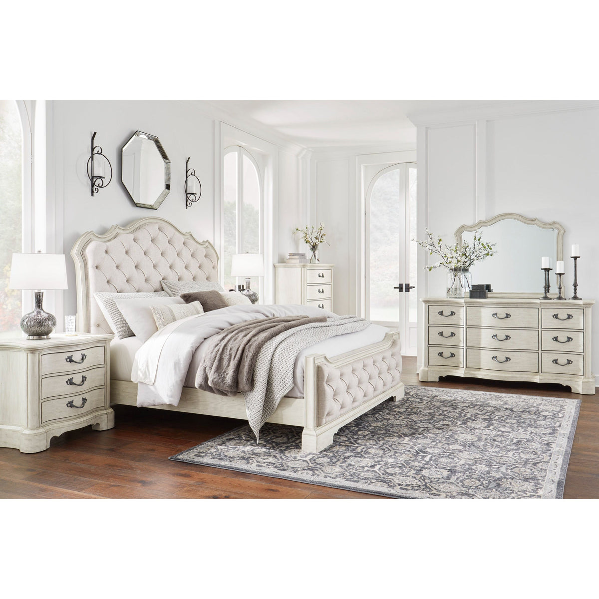 Arlendyne Antique White Bedroom Set