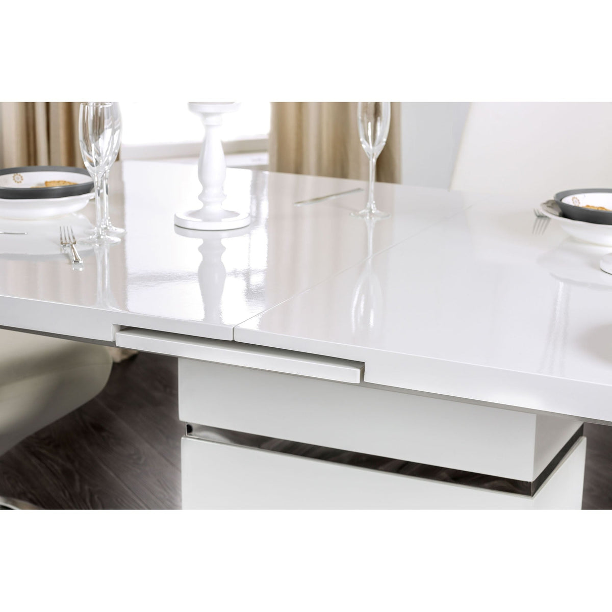 Midvale Dining Collection