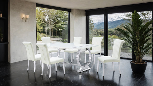Holbaek Dining Collection