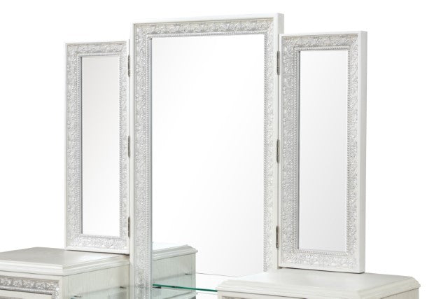Stella Accent & Decor Collection