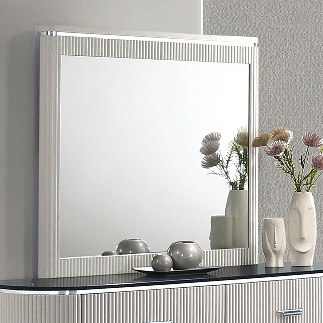 Aldgate Light Gray Bedroom Collection - Mirror