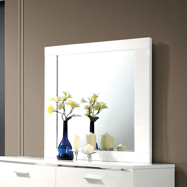 Carlie Contemporary Bedroom Collection - Mirror / White
