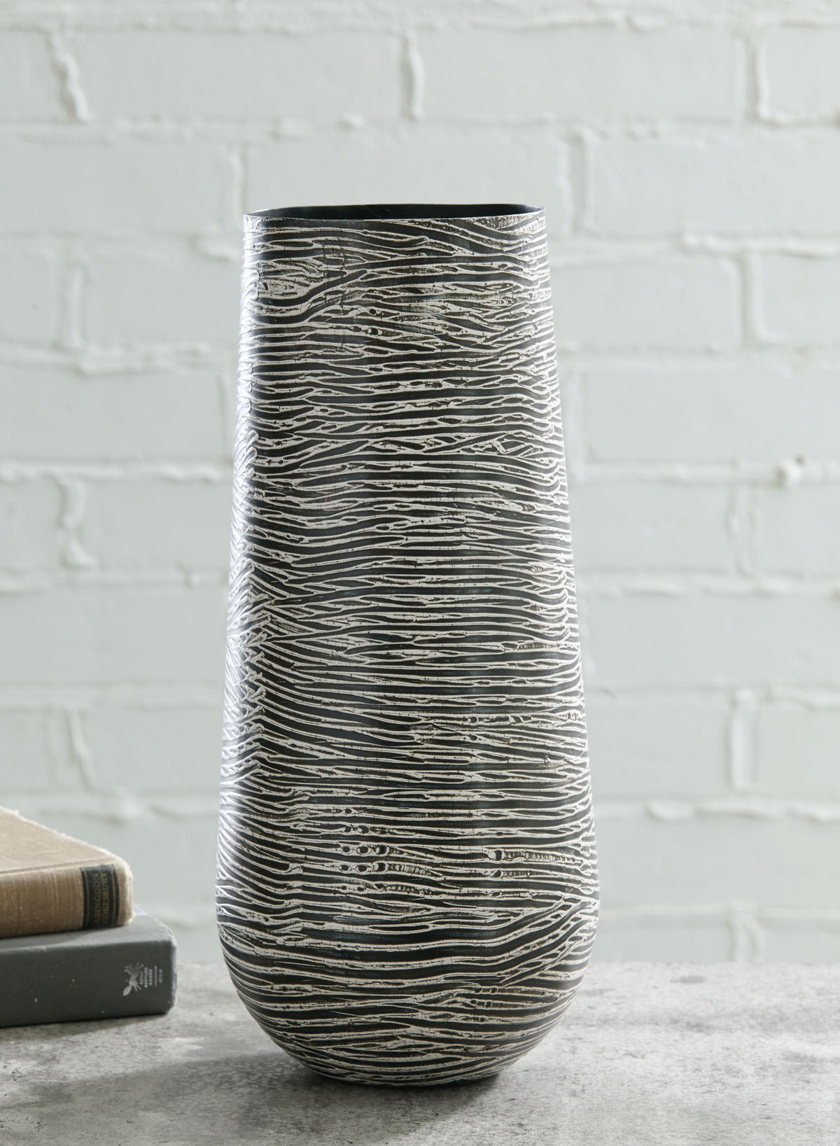 Fynn - Vase - Antique Gray — view 2