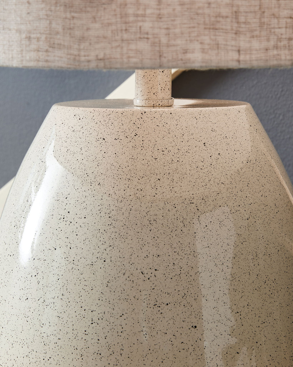 Linas - Metal Table Lamp - Cream / Beige — view 3
