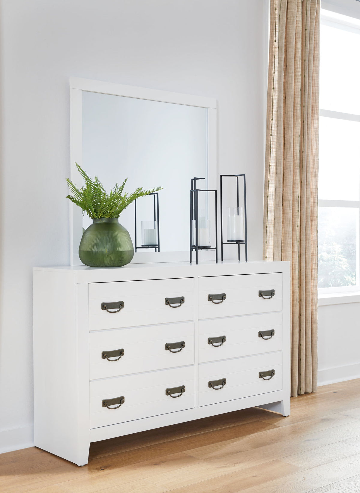 Binterglen Bedroom Collection — view 14