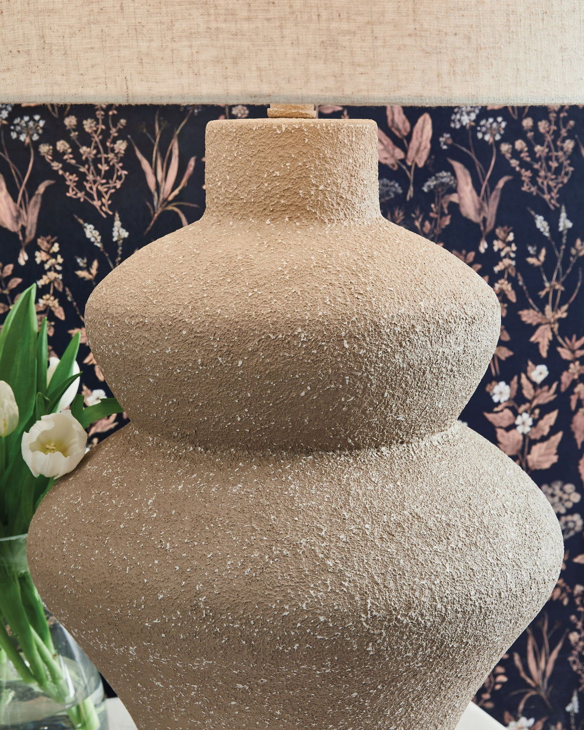 Jossleigh - Metal Table Lamp - Beige — view 3