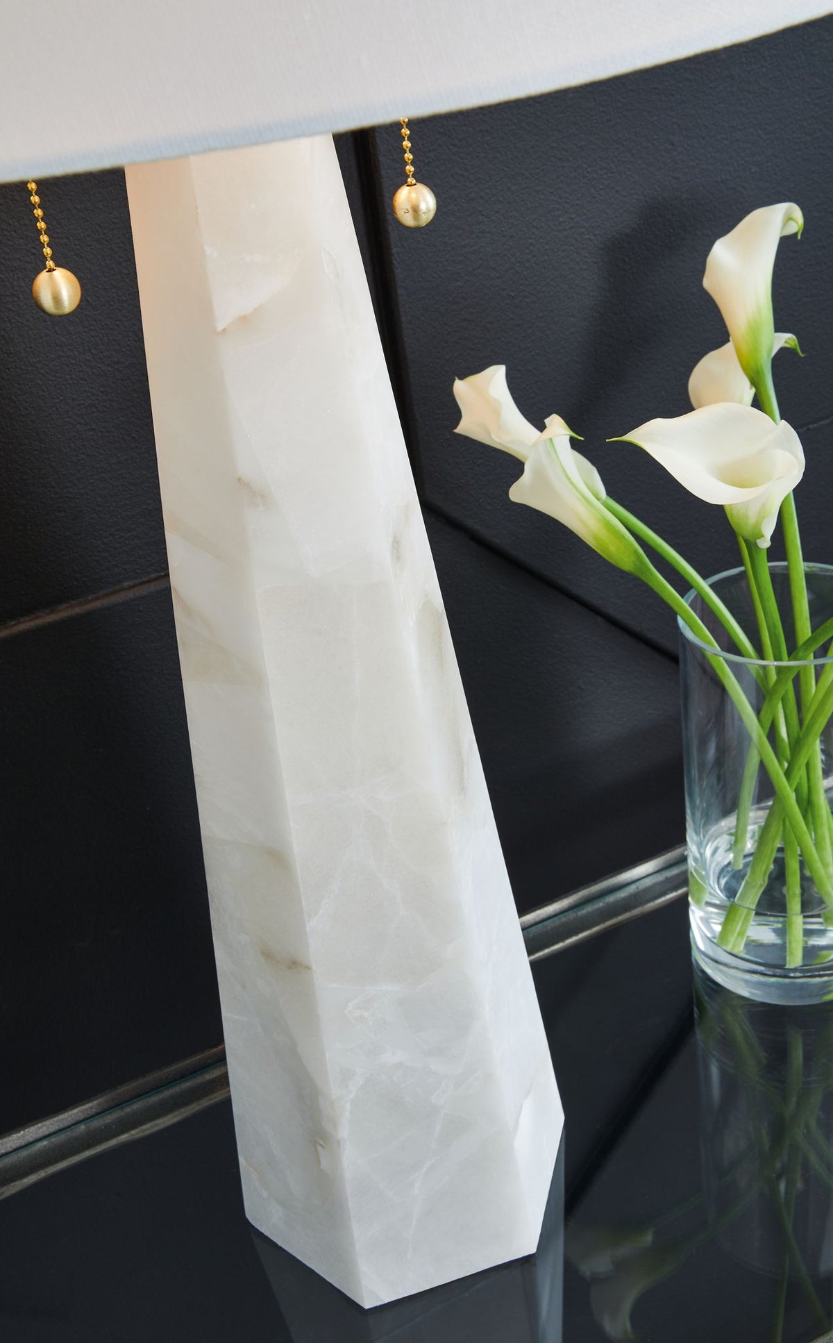 Laurellen - Alabaster Table Lamp - White — view 4