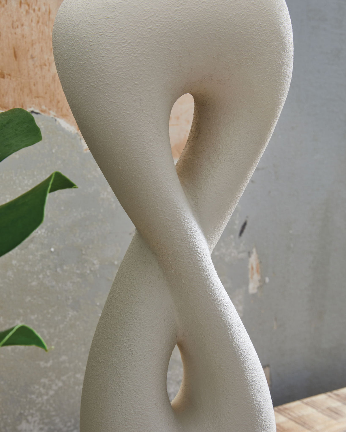 Judrich - Poly Table Lamp - White / Gold Finish — view 3