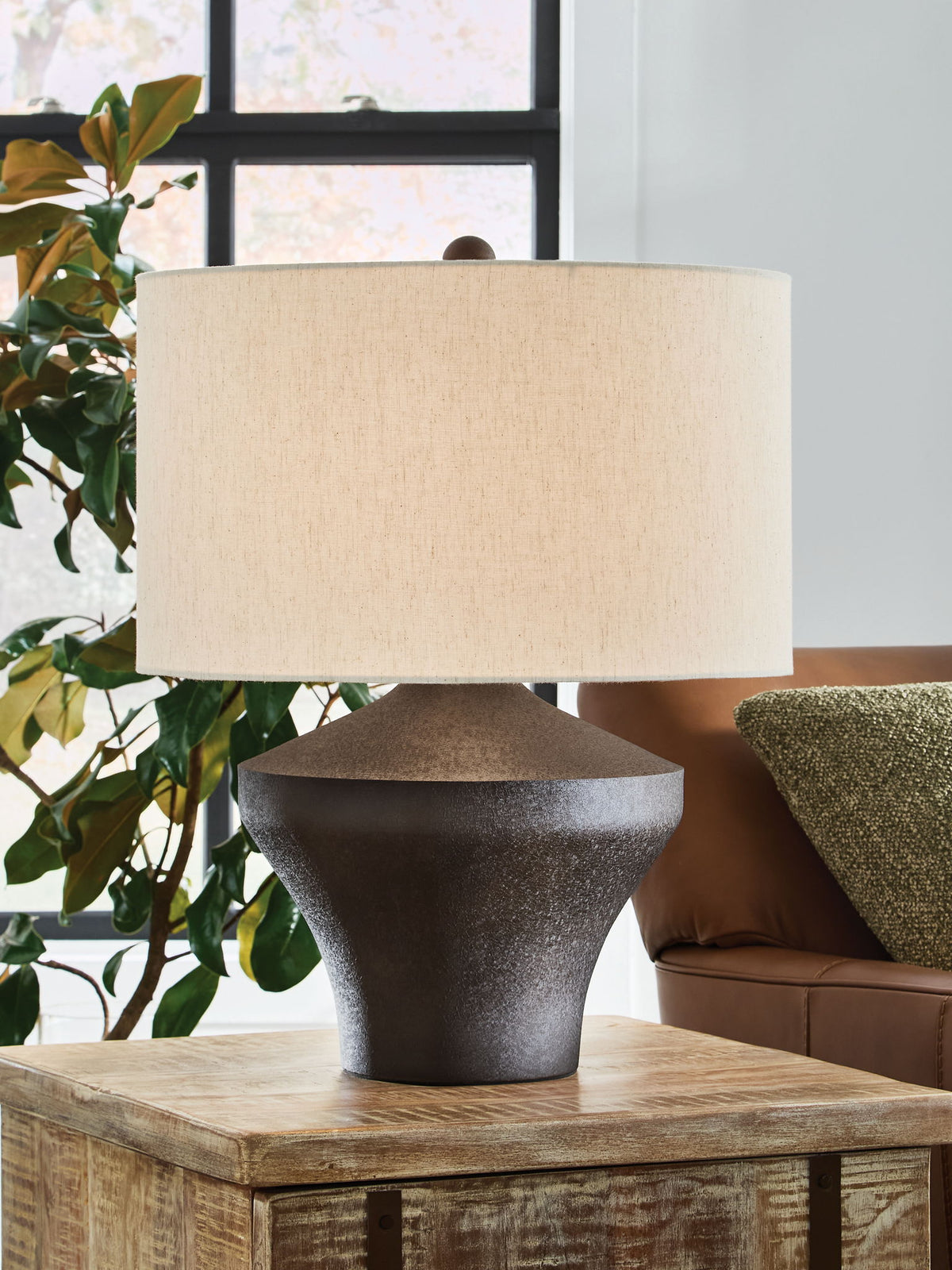 Dolanham - Metal Table Lamp - Distressed Brown — view 2
